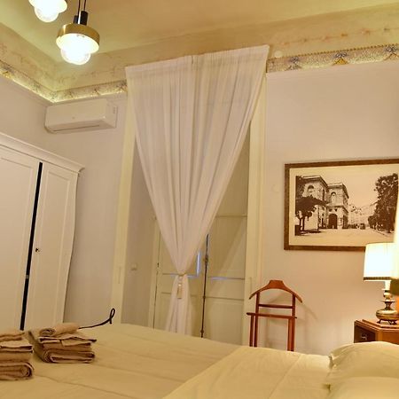 Ripa Garden Room And Suite Salerno Exterior foto